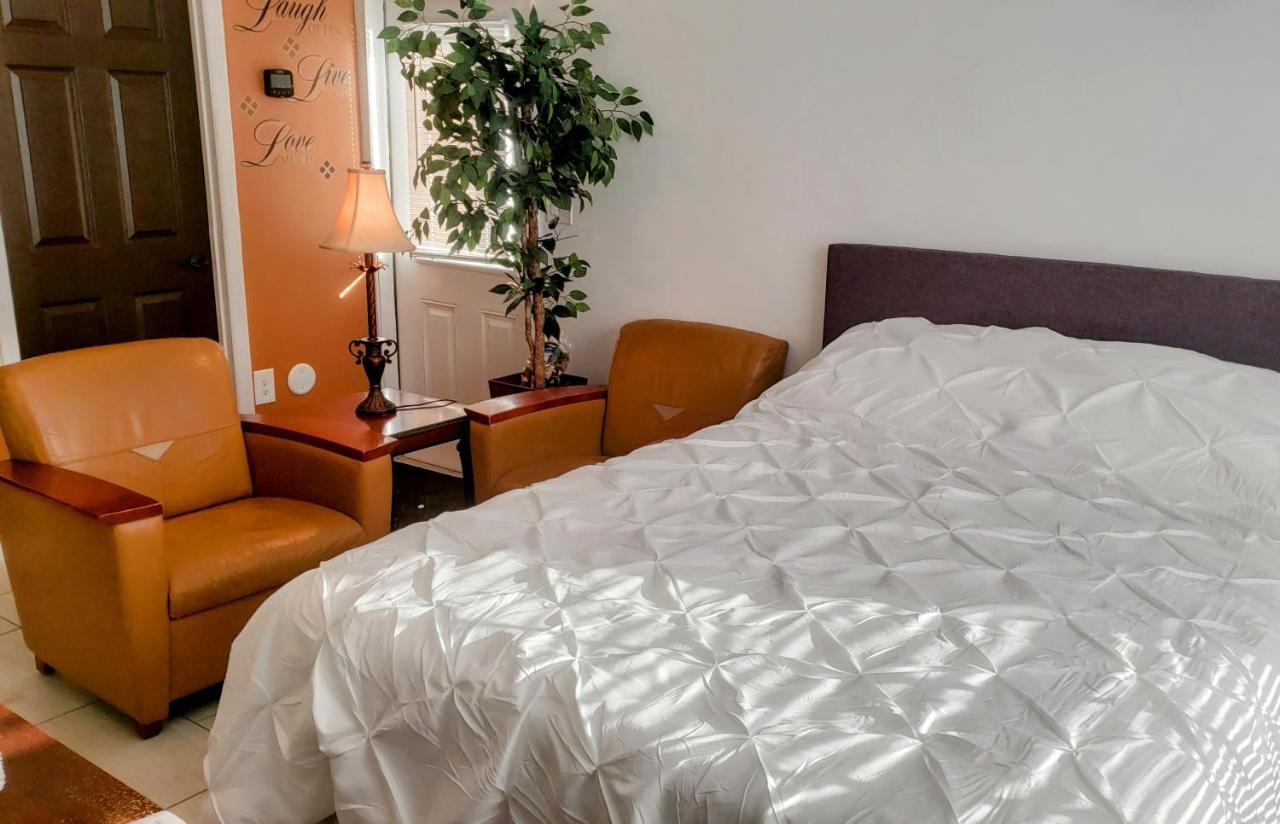 Stylish Suite Tampa Minutes To Hard Rock Casino Mango Екстер'єр фото