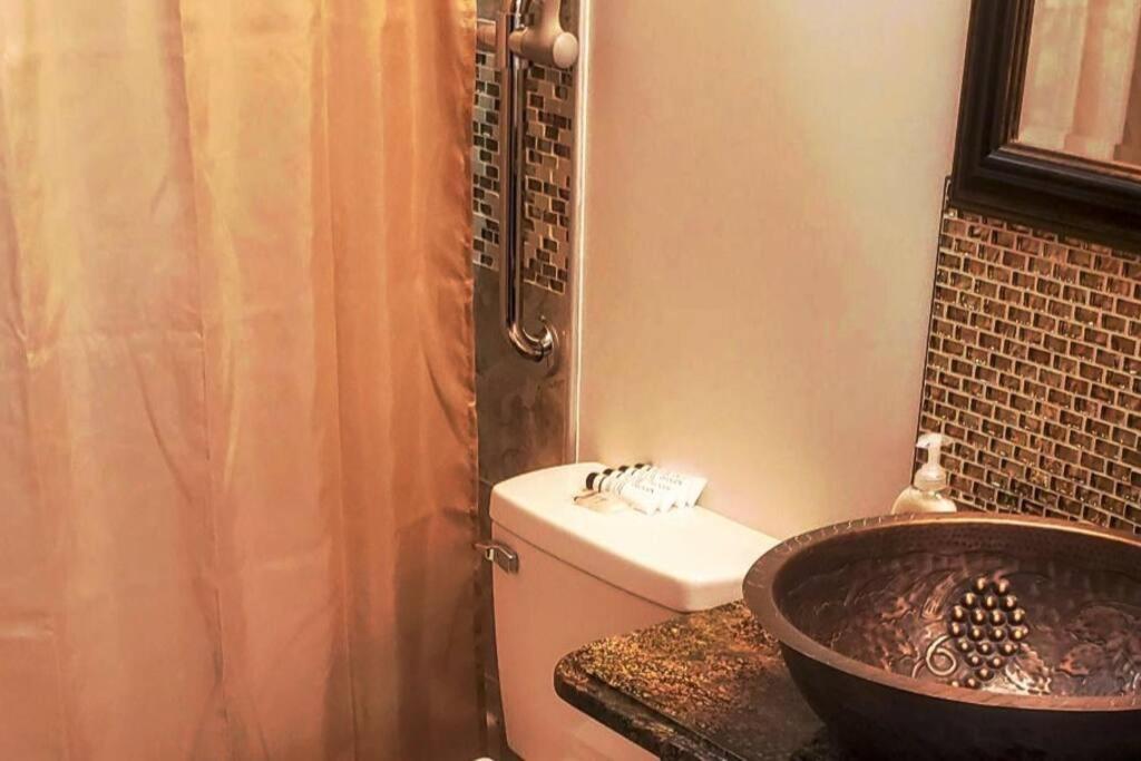 Stylish Suite Tampa Minutes To Hard Rock Casino Mango Екстер'єр фото